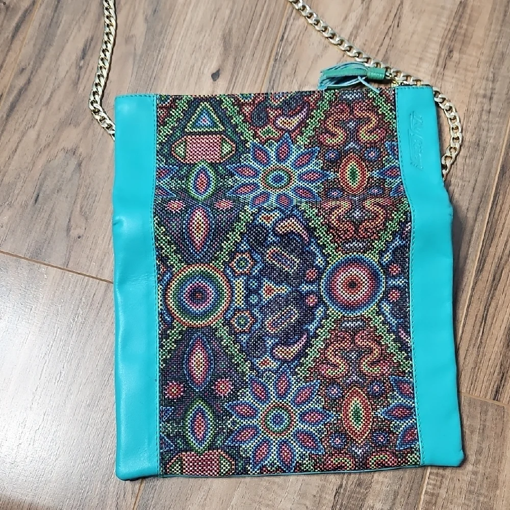 Ay Guey Women’s Vibrant Artistic Multicolor Clutch With Chain